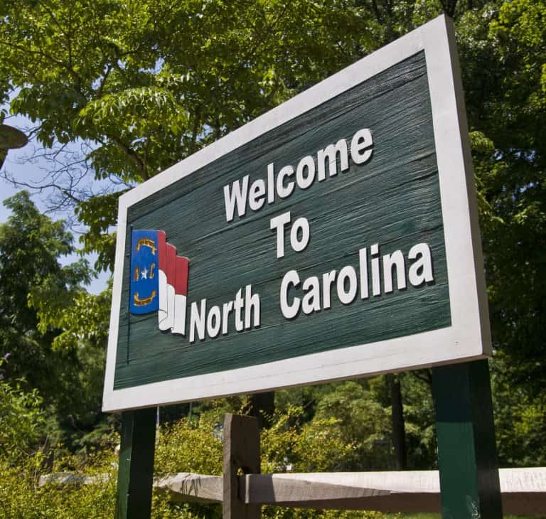 A signboard welcome to North Carolina