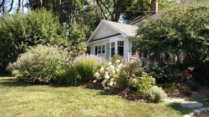 Beautiful spring house with garden 