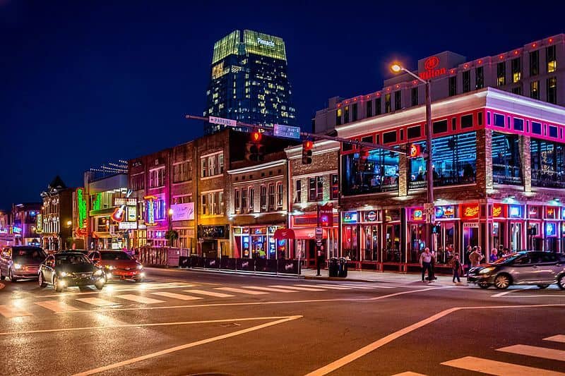 Night life in Nashville city