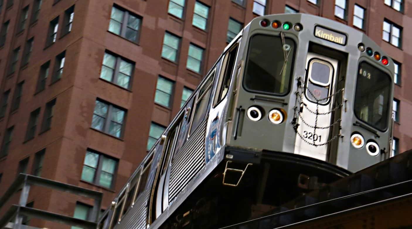 CTA brown line in downtown Chicago