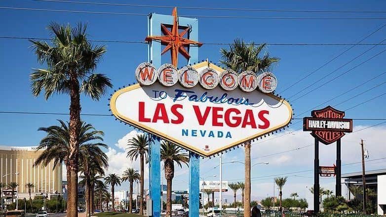 Las Vegas welcome sign board