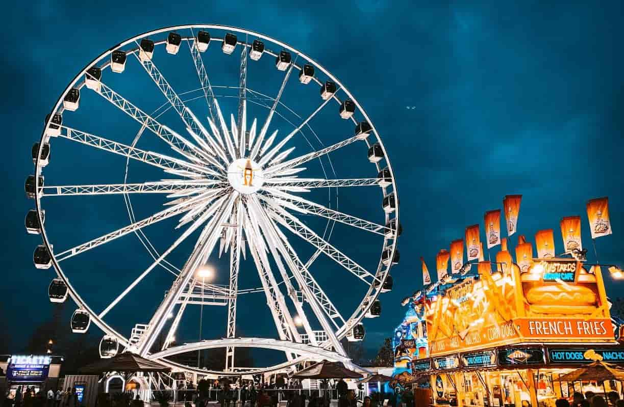 Houston Ferris wheel at night