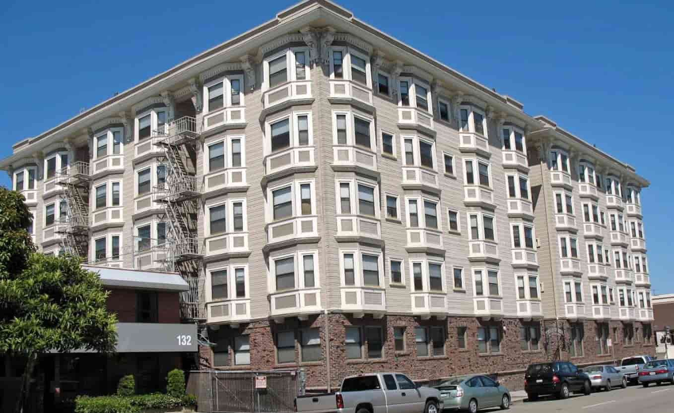 Apartment unit outlook in Oakland