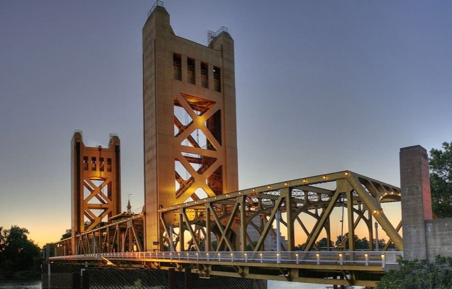 Sacramento bridge in the evning