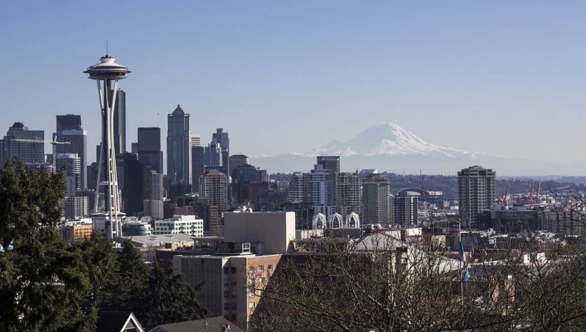 Seattle downtown and mountain