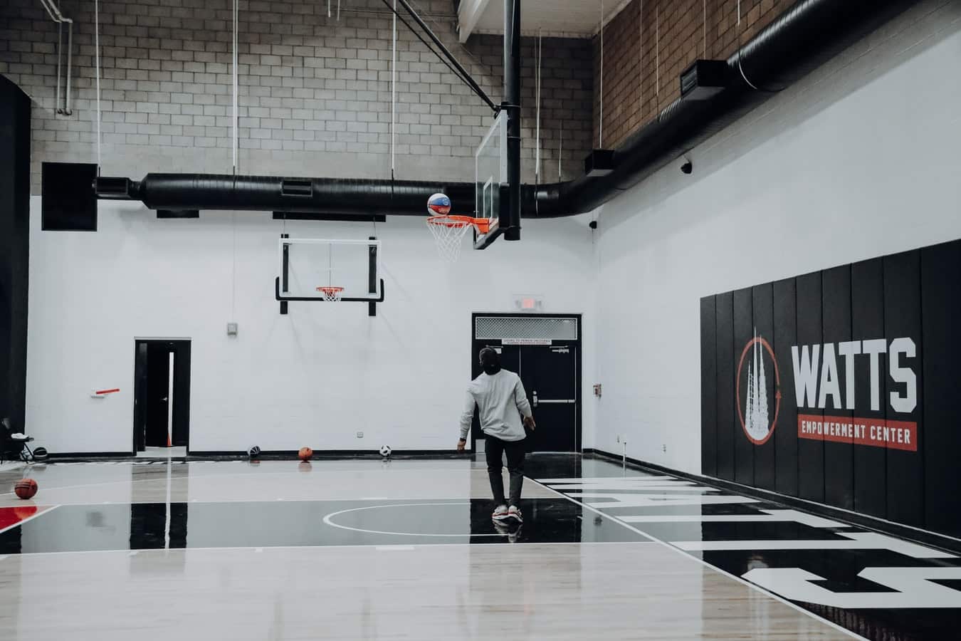 basketball court inside in chicago